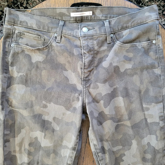 Levi's 311 Shaping Skinny Camouflage Jeans Size Women's 32x30 - Picture 4 of 13
